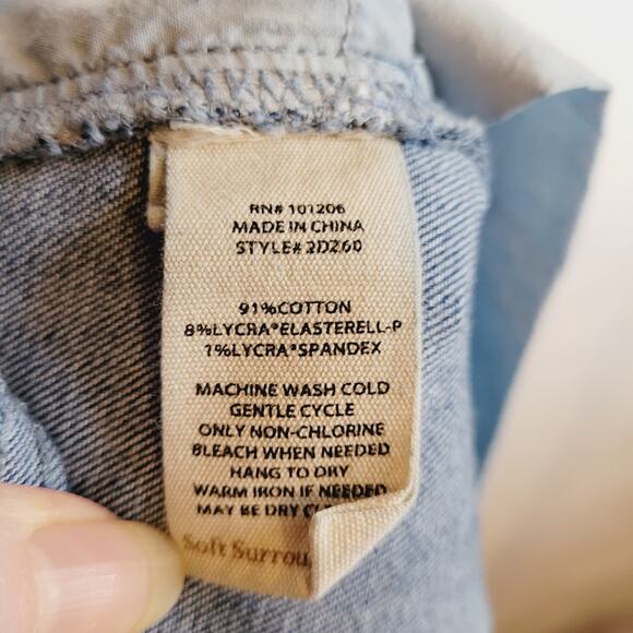 Soft Surroundings womens two tone light and dark blue straight leg jeans size 16 - Picture 8 of 11